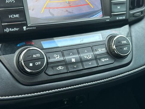 Used 2017 Toyota RAV4 XLE FWD image 26