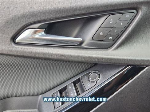 New 2026 Chevrolet Equinox RS w/ Convenience Package III FWD image 17