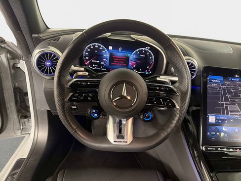 Used 2024 Mercedes-Benz SL 55 AMG 4MATIC image 31