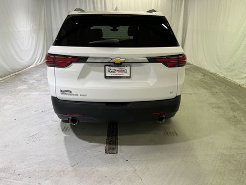 Used 2023 Chevrolet Traverse LT w/ LT Premium Package AWD/4WD image 9