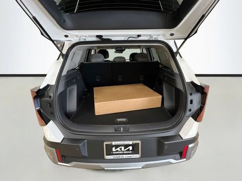 New 2027 Kia Seltos S FWD image 24
