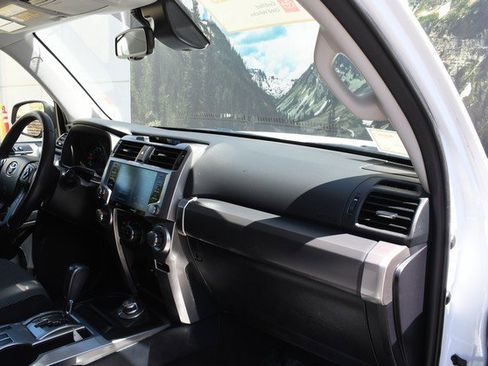 Certified 2024 Toyota 4Runner SR5 AWD/4WD image 24