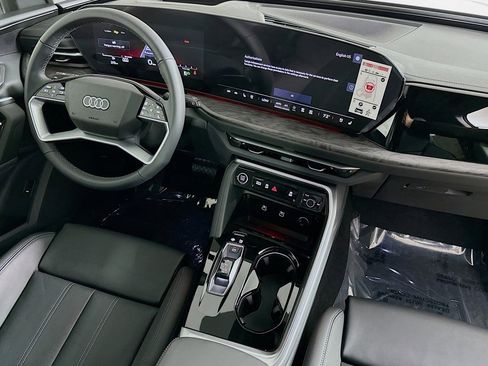 Used 2025 Audi Q5 Premium Plus w/ Premium Plus AWD/4WD image 6