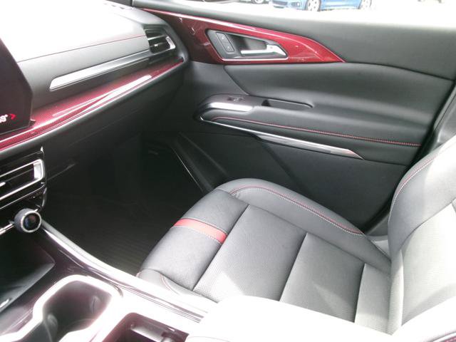 Used 2024 Chevrolet Traverse RS w/ LPO, Floor Liner Package AWD/4WD image 15