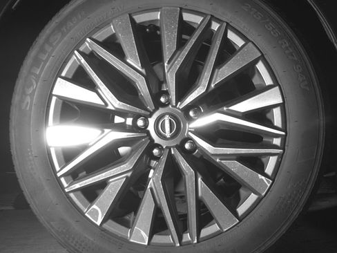 Used 2025 Nissan Altima 2.5 SV image 15