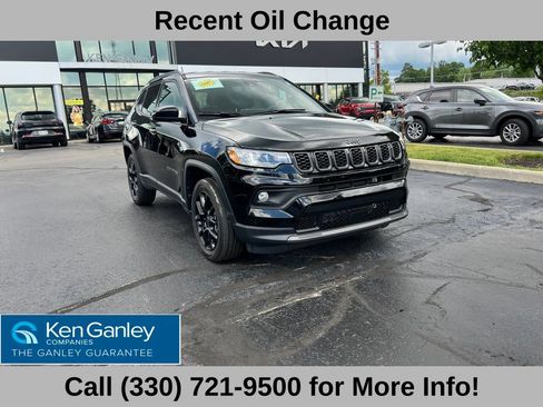 Used 2026 Jeep Compass Latitude AWD/4WD image 5
