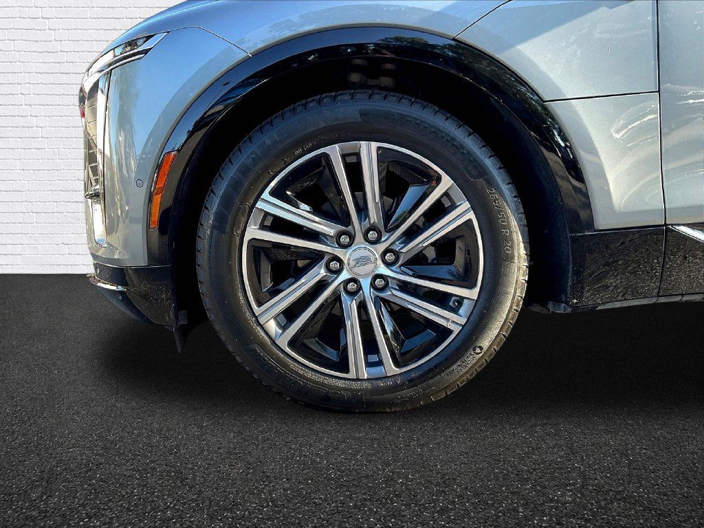 Used 2024 Cadillac Lyriq Luxury RWD image 18