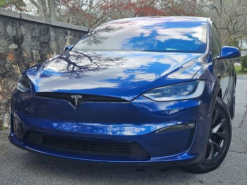 Used 2024 Tesla Model X image 81