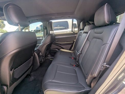 New 2025 Jeep Wagoneer S Limited image 8