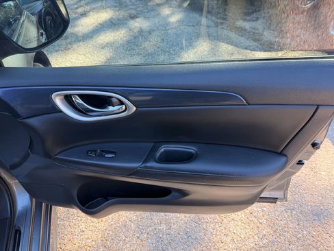 Used 2017 Nissan Sentra SR Turbo w/ SR Turbo Premium Package image 9