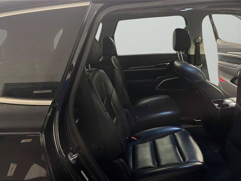 Used 2020 Kia Telluride S FWD image 13