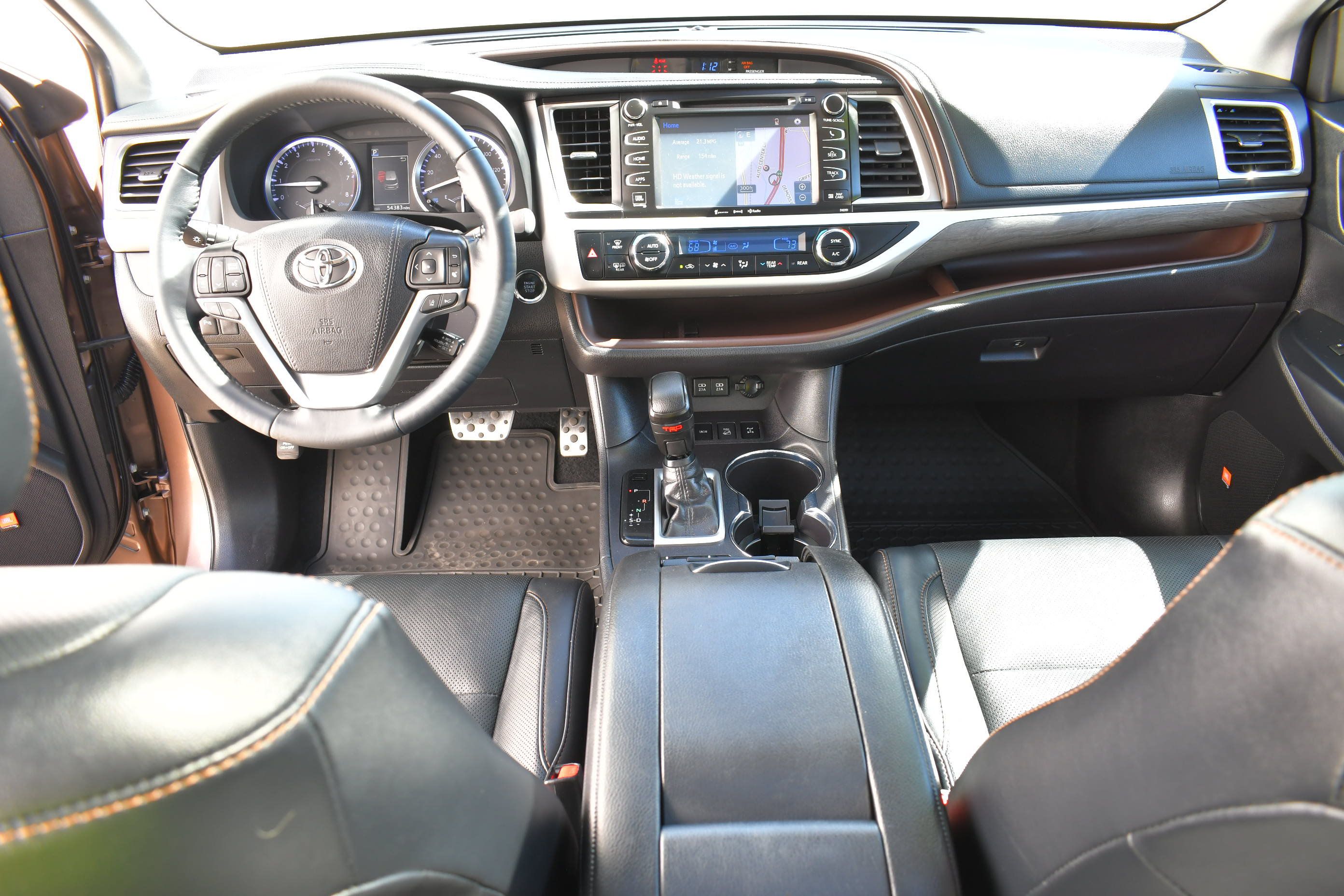 Used 2019 Toyota Highlander Limited Platinum AWD/4WD image 17