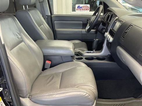 Used 2016 Toyota Sequoia SR5 w/ Premium Package AWD/4WD image 12