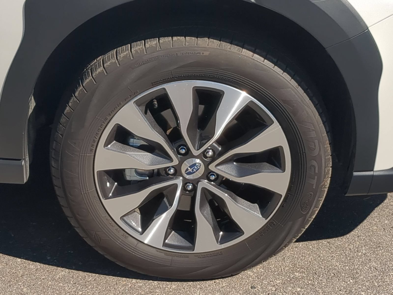 Certified 2025 Subaru Outback Limited AWD/4WD image 12