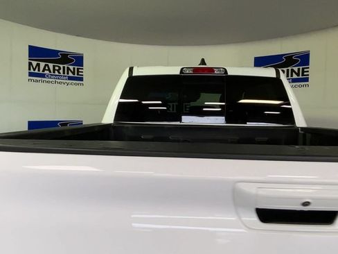 Used 2025 RAM 1500 Laramie AWD/4WD image 9