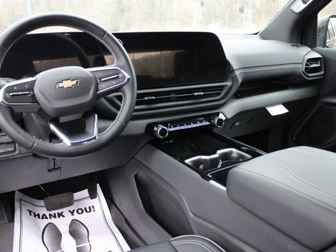 New 2026 Chevrolet Silverado EV LT image 21