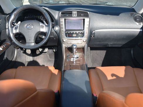 Used 2014 Lexus IS 250C w/ Luxury Package image 8