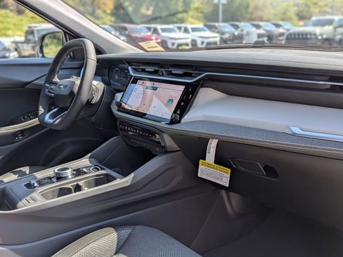 New 2026 Jeep Cherokee Laredo AWD/4WD image 28