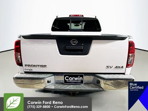 Used 2019 Nissan Frontier SV image 8