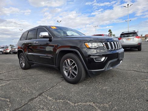 Used 2018 Jeep Grand Cherokee Limited image 4