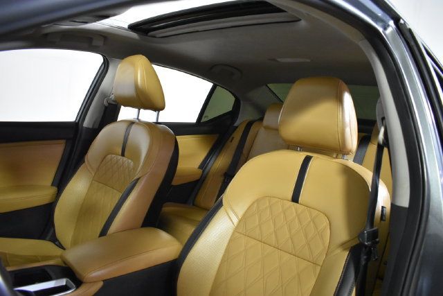 Used 2023 Nissan Sentra SV w/ SV Premium Package FWD image 10