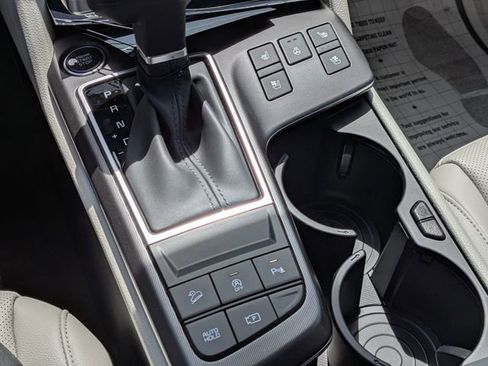 New 2026 Kia Sportage SX AWD/4WD image 17