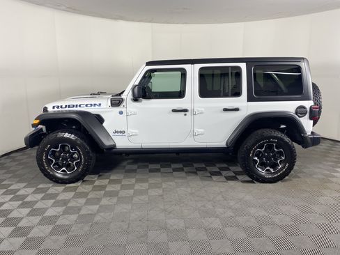 Used 2023 Jeep Wrangler Unlimited Rubicon 4xe w/ Cold Weather Group AWD/4WD image 11