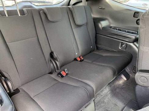 Used 2022 Subaru Ascent Premium w/ Convenience Package AWD/4WD image 23