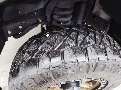 Used 2019 RAM 3500 Tradesman w/ Chrome Appearance Group image 38