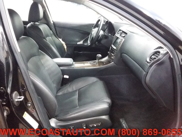 Used 2009 Lexus IS 350 w/ Premium Pkg RWD image 15