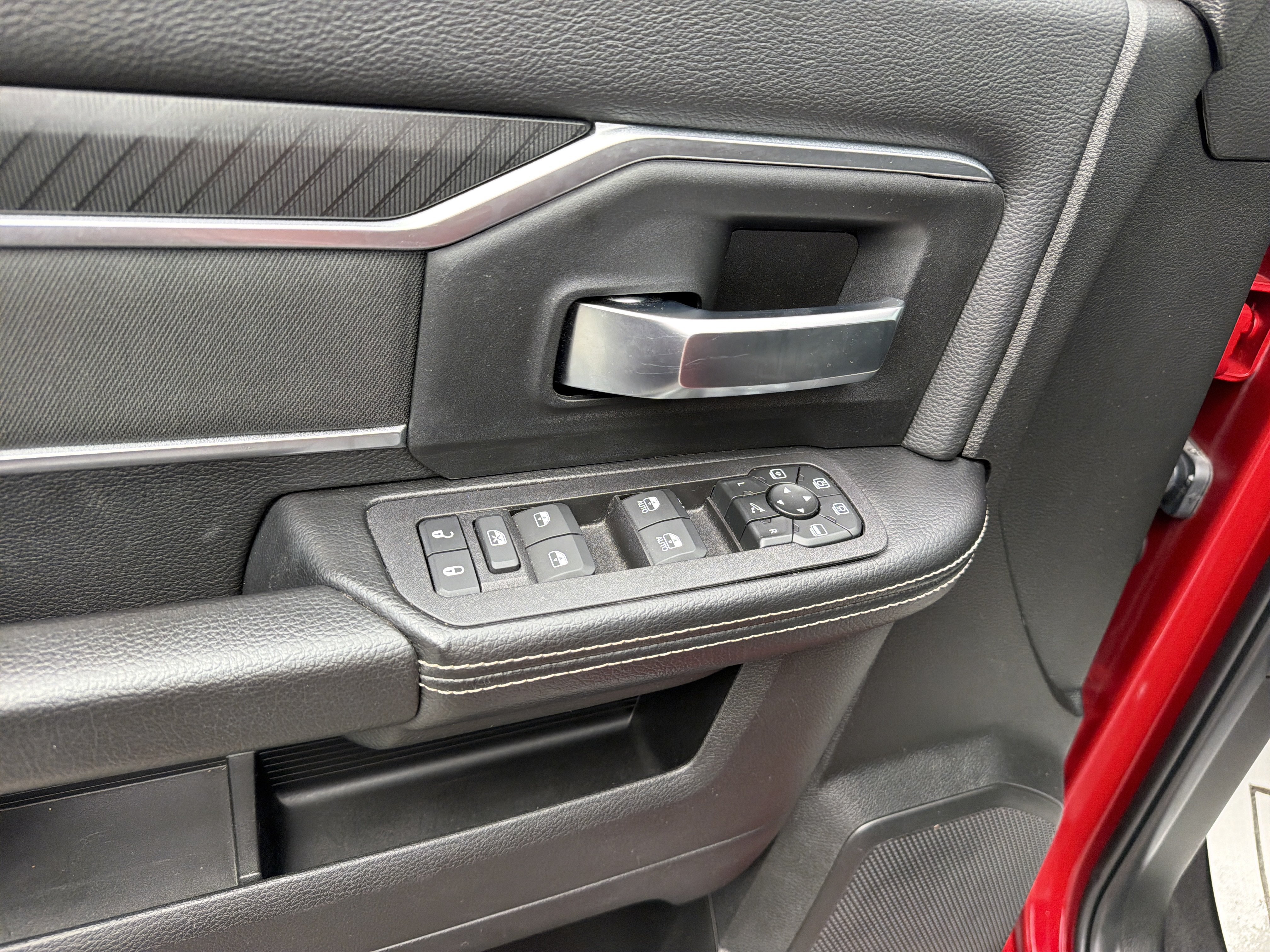 Used 2026 RAM 2500 Big Horn AWD/4WD image 15