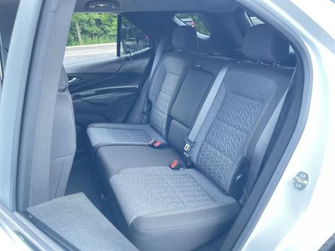 Used 2024 Chevrolet Equinox LT FWD image 23