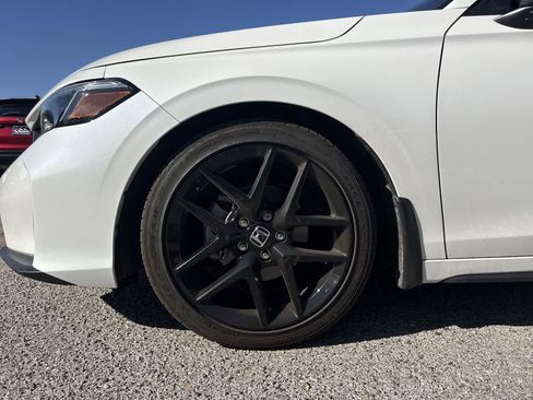 Used 2025 Honda Civic Sport image 7