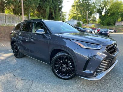 Used 2025 Toyota Highlander XSE