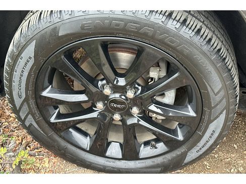 Used 2019 Jeep Grand Cherokee Altitude AWD/4WD image 7