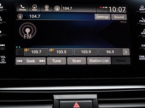 Used 2018 Honda Accord Touring image 26