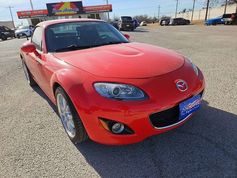 Used 2012 MAZDA MX-5 Miata Grand Touring image 2