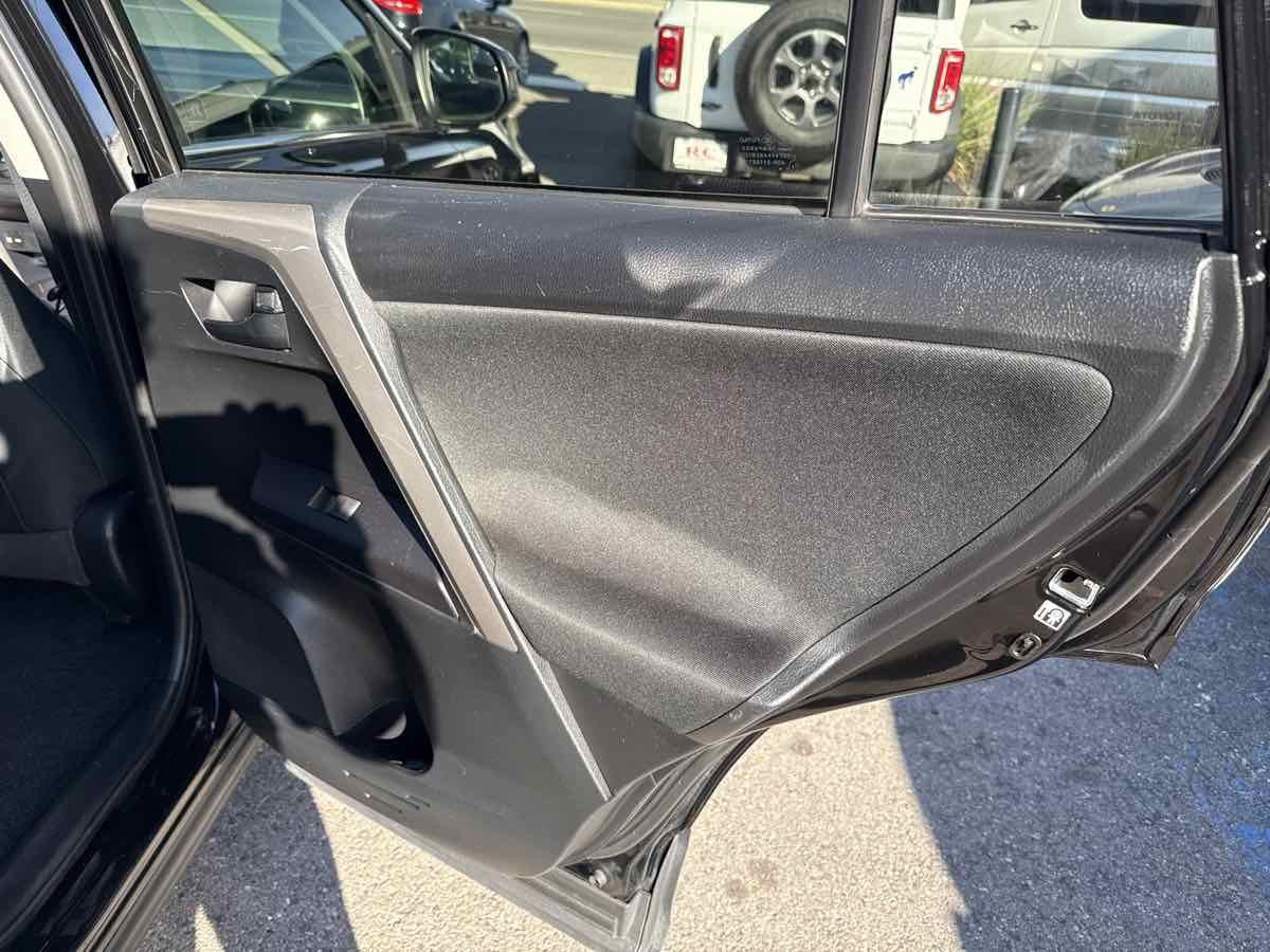 Used 2017 Toyota RAV4 LE w/ Carpet Mat Package FWD image 17