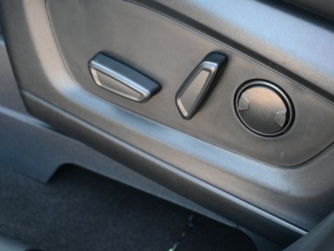 New 2026 Ford Explorer ST-Line w/ ST-Line Street Pack RWD image 33