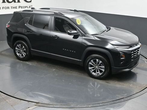 Used 2025 Chevrolet Equinox LT w/ Convenience Package II image 37