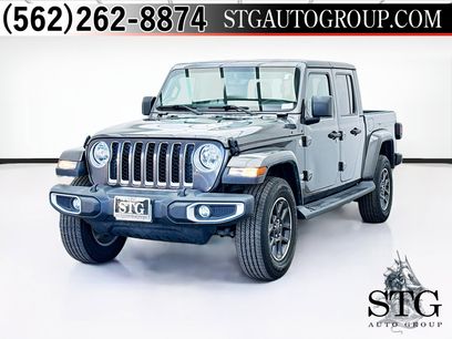 Used 2023 Jeep Gladiator Overland w/ Popular Equipment Package