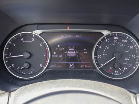 Certified 2025 Nissan Sentra SV image 11