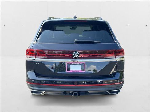 New 2026 Volkswagen Atlas SE FWD image 9
