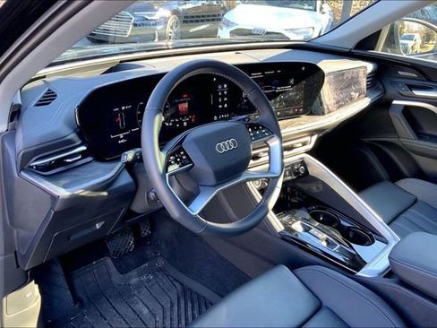 Used 2025 Audi Q5 Prestige image 17