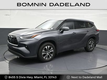 Used 2021 Toyota Highlander XLE