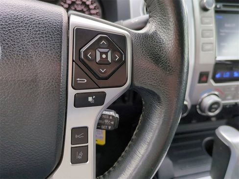 Used 2018 Toyota Tundra Limited image 25