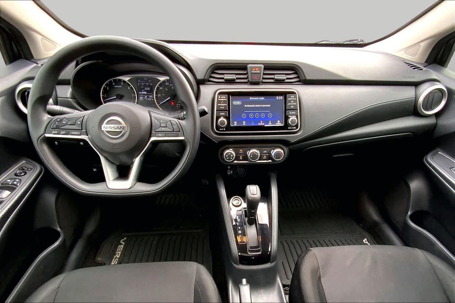 Used 2021 Nissan Versa S FWD image 16