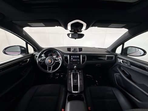 Used 2018 Porsche Macan Sport Edition image 23