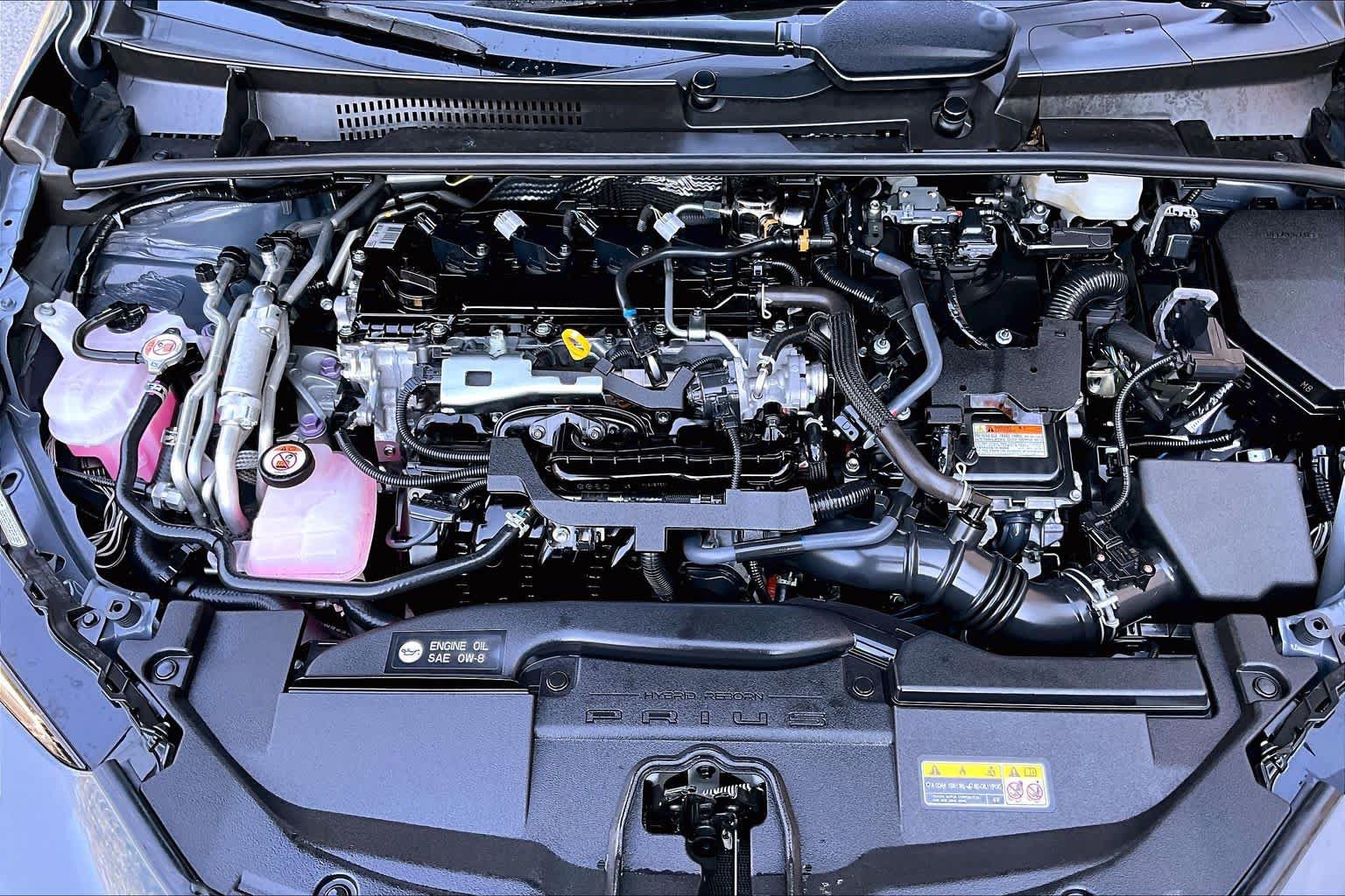 Used 2026 Toyota Prius Plug-In Hybrid FWD image 32