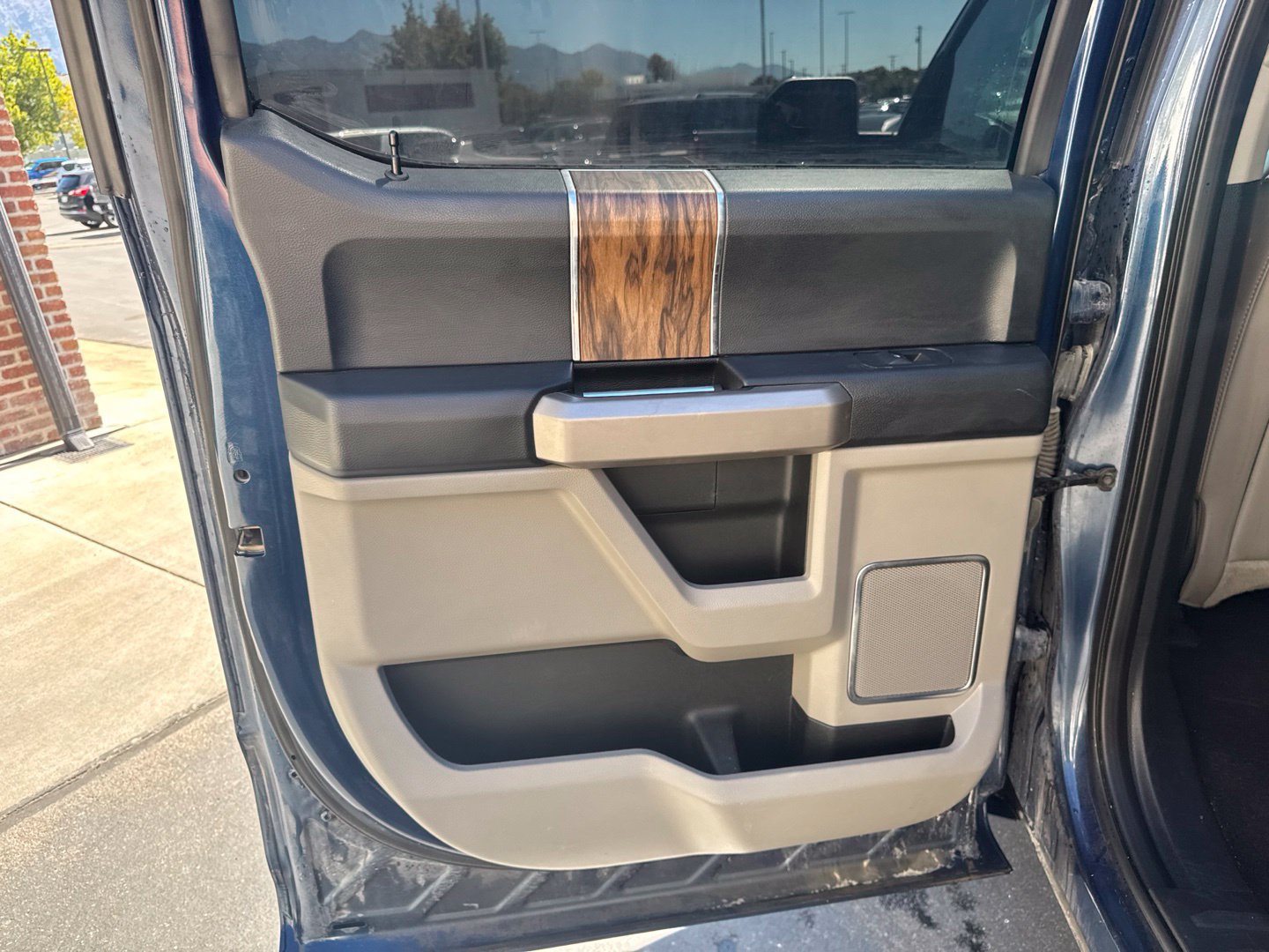Used 2019 Ford F150 Lariat AWD/4WD image 16